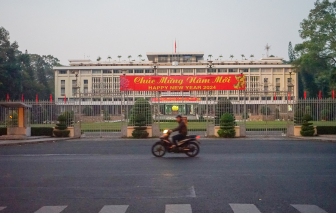 Đường phố TPHCM, Hà Nội thông thoáng, bình yên sáng mùng Một tết
