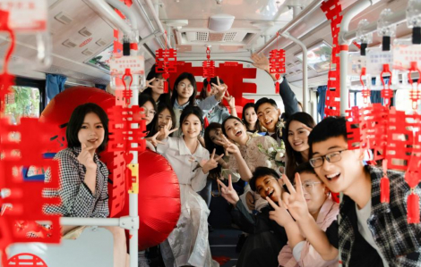 Xe buýt đám cưới - mốt mới của người trẻ Trung Quốc