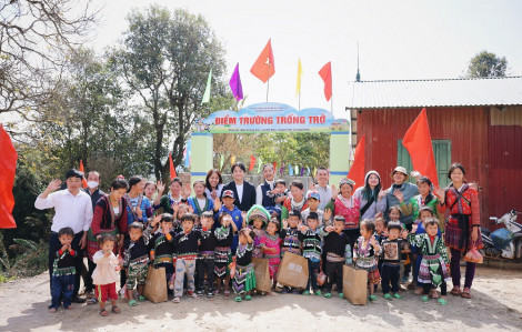 UNIQLO Việt Nam cùng Quỹ Hy vọng khánh thành điểm trường mới tại Mù Cang Chải