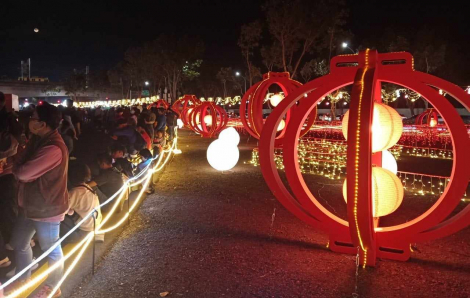 Lễ hội đèn lồng Đài Loan (Trung Quốc) khai mạc rực rỡ