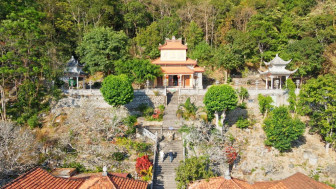 Đổi gió ở Bình Thuận, viếng ngôi chùa do vua Tự Đức đặt tên
