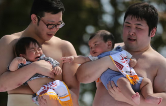 Tỷ lệ sinh ở Nhật Bản, Hàn Quốc giảm xuống mức kỷ lục mới