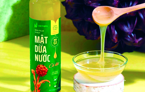 Mật dừa nước vươn xa