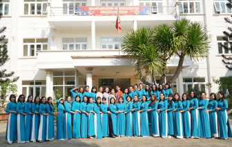 Ngành y tế Đắk Lắk hưởng ứng tuần lễ áo dài