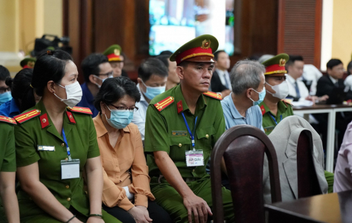 Bà Đỗ Thị Nhàn bật khóc: "Tôi ăn năn không ngủ được, một tháng sụt 19 ký”