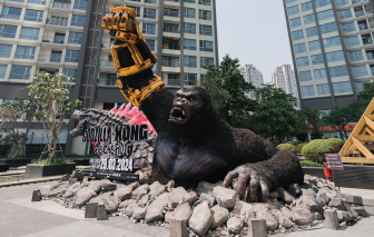 Danh tính nghệ nhân 2 lần làm mô hình "Kong" khổng lồ tại TPHCM