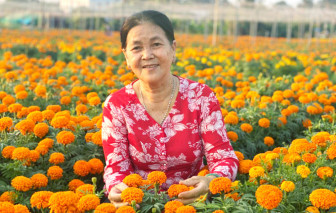 Thương mẹ, thương luôn chiếc áo bà ba