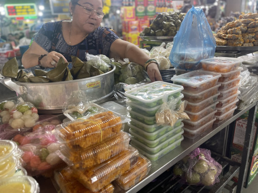 Ăn no căng tại chợ Phan Thiết với 100.000 đồng