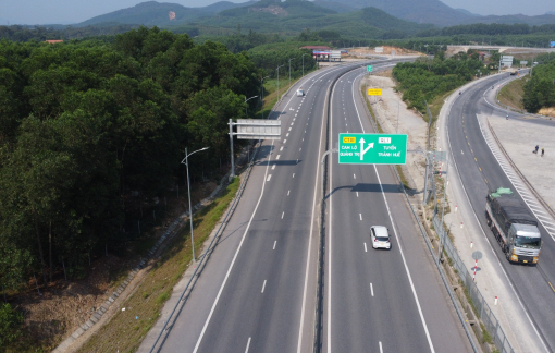 Cấm xe trọng tải lớn vào cao tốc Cam Lộ - La Sơn là đẩy "rủi ro" về cho người dân Quảng Trị