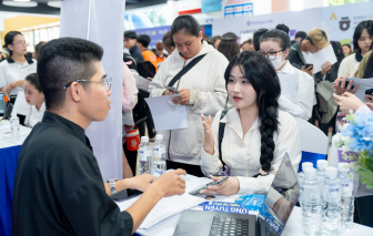 Sôi động “trạm giao dịch việc làm” KOREA JOB FAIR 2024 dành cho sinh viên HUTECH