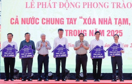 Hơn 300 tỉ đồng ủng hộ xóa nhà tạm, dột nát