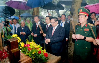 Thủ tướng Phạm Minh Chính dâng hương giỗ Tổ Hùng Vương năm 2024