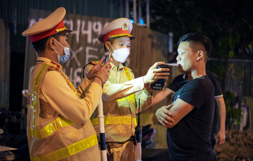 Băn khoăn khi cảnh sát giao thông không phải công khai "chuyên đề"