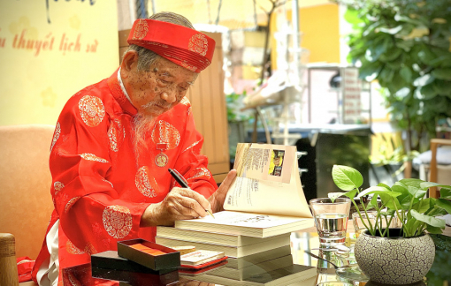 Nhà nghiên cứu Nguyễn Đình Tư là đại sứ văn hóa đọc trọn đời của TPHCM