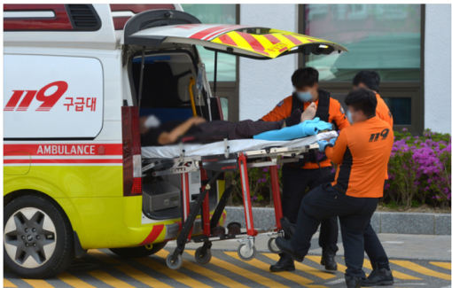 Bệnh nhân Hàn Quốc có nguy cơ tổn thương nặng nề khi đội ngũ y tế và chính phủ mâu thuẫn