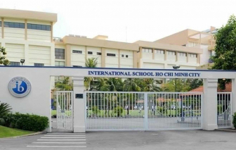 Một trường quốc tế tại TPHCM thu hồi sách đã phát cho học sinh vì nội dung "không phù hợp"