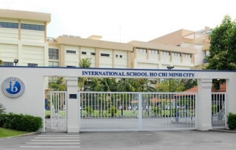 Yêu cầu Trường ISHCMC báo cáo gấp việc phát sách nhạy cảm cho học sinh