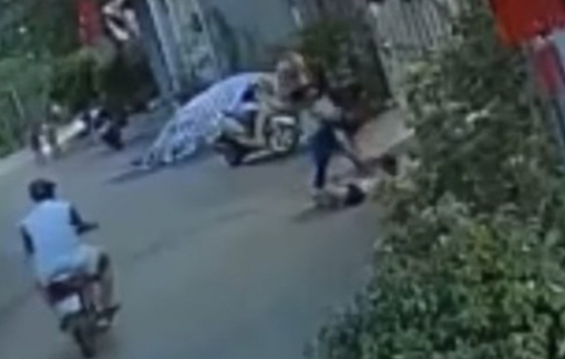 Xác minh nghi vấn bé gái 8 tuổi bị nữ giáo viên đánh đập tại Sơn La