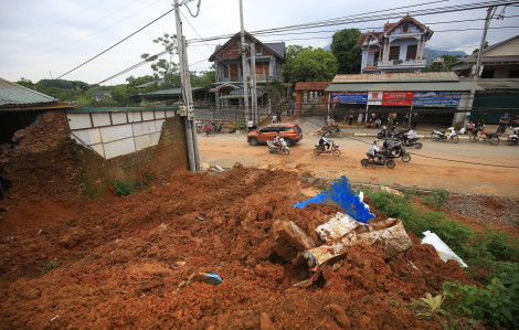 Vụ sạt lở đất khiến 3 trẻ tử vong: Nhân chứng kể lại khoảnh khắc cứu những đứa trẻ trong bất lực