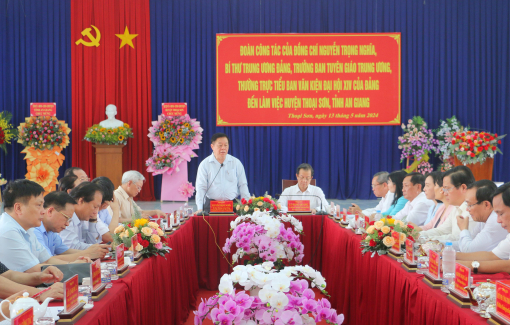 Trưởng ban Tuyên giáo Trung ương làm việc với tỉnh An Giang