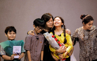 Đạo diễn Việt Linh và con gái Hải Anh: Sự chia sẻ giữa các thế hệ và nền văn hoá