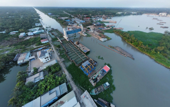 Mở cống Nguyễn Tấn Thành do độ mặn trên sông Tiền giảm dần