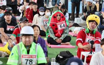 Lý do cuộc thi "ngồi đờ đẫn" tại Hàn Quốc gây sốt suốt 10 năm