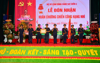 Cảnh sát biển 4 nhận Huân chương Chiến công hạng Nhì