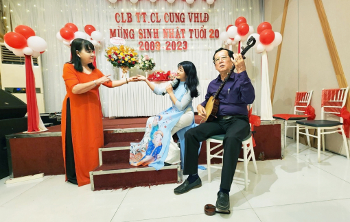 Đến Sài Gòn, đắm mình trong “hò xự xang xê cống”