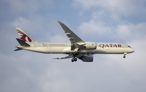 Máy bay của Qatar Airways gặp nhiễu động, 12 người bị thương