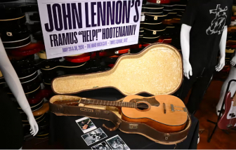 Đàn guitar của huyền thoại John Lennon được bán với giá 74 tỉ đồng