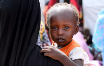 Phụ nữ và trẻ em Sudan đối mặt tình trạng suy dinh dưỡng ngày càng tồi tệ