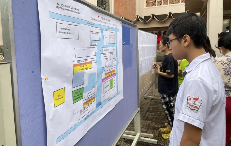 Hơn 3.300 thí sinh đã hoàn thành bài thi vào lớp Mười chuyên ngoại ngữ