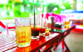 Chuyện ly trà đá Sài Gòn