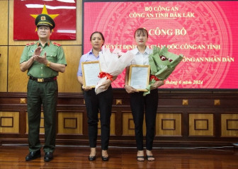 Vợ 2 liệt sỹ trong vụ khủng bố ở Đắk Lắk được tuyển dụng vào Công an nhân dân