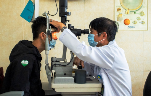 Bệnh viện Mắt Sài Gòn phẫu thuật mắt thành công cho hơn 705.000 bệnh nhân