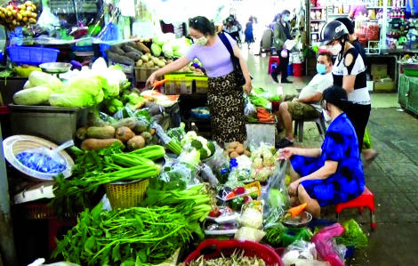 Lương chưa tăng giá cả hàng hóa đã tăng, người lao động âu lo