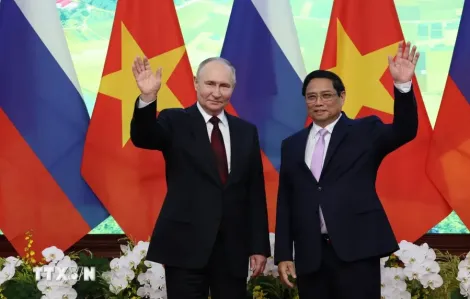 Thủ tướng Phạm Minh Chính hội kiến Tổng thống Liên bang Nga Vladimir Putin