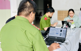 Tạm ngưng cấp căn cước công dân, định danh điện tử ở TPHCM, Hà Nội