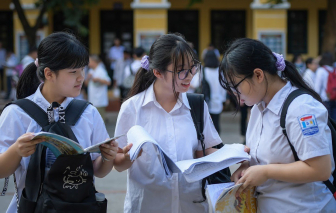 Hà Nội công bố điểm chuẩn vào lớp Mười chuyên năm học 2024 - 2025