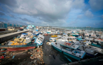 Ít nhất 6 người thiệt mạng khi siêu bão cấp 5 càn quét vùng Caribe