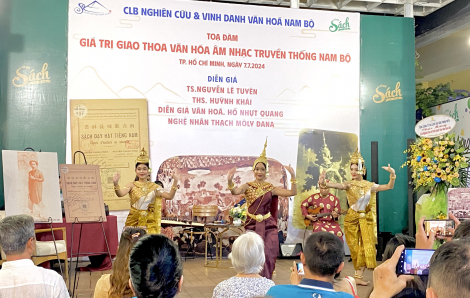 Tọa đàm “Giao thoa văn hóa âm nhạc truyền thống Nam Bộ”