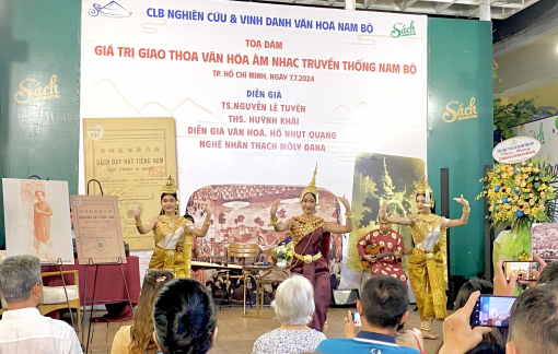Tọa đàm “Giao thoa văn hóa âm nhạc truyền thống Nam Bộ”