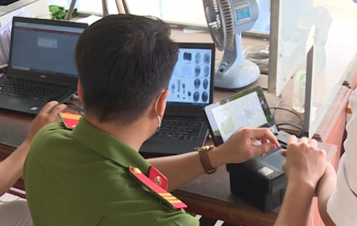 Nhiều tỉnh, thành ở ĐBSCL đồng loạt triển khai cấp căn cước cho người dưới 14 tuổi