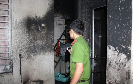 Chồng dùng xăng đốt vợ do mâu thuẫn tiền bạc