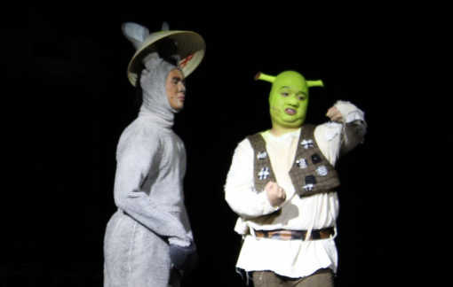 Chằn tinh tốt bụng Shrek đến TPHCM