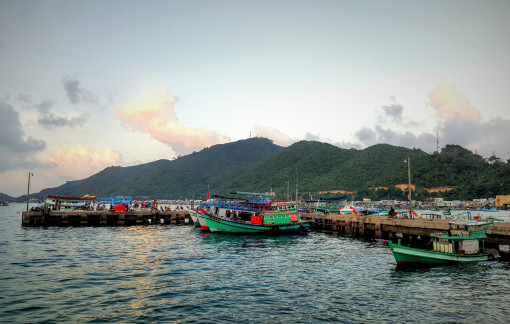 700 du khách mắc kẹt trên đảo Nam Du được các nhà nghỉ, khách sạn giảm 30%-50% giá phòng