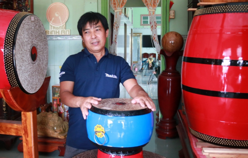 Làng nghề trống hơn 170 năm tuổi bên sông Vàm Cỏ