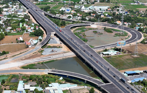 “Siêu” nút giao nối 2 cao tốc TPHCM - Trung Lương, Bến Lức - Long Thành và vành đai 3 dần hình thành