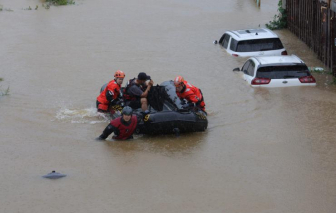 Hàn Quốc chìm trong biển nước vì ngập lụt nghiêm trọng